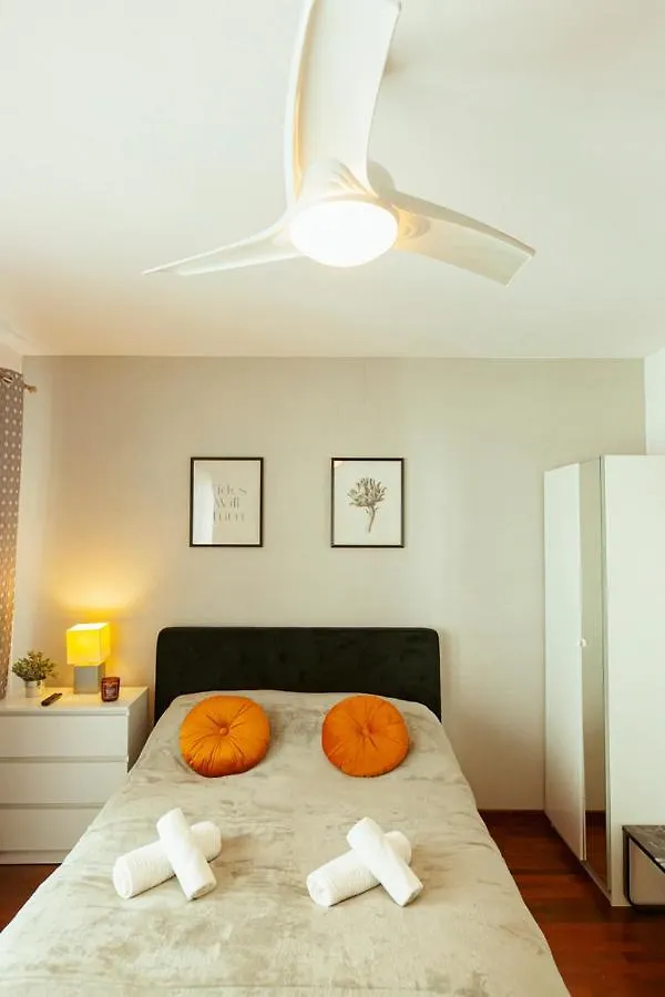 Pawia 51 - Piekny Wiok Na Centrum Warszawy - Duzy Balkon - Smart Tv 55 Cali Wifi - Good Apartments Warszawa 0*,  Polen