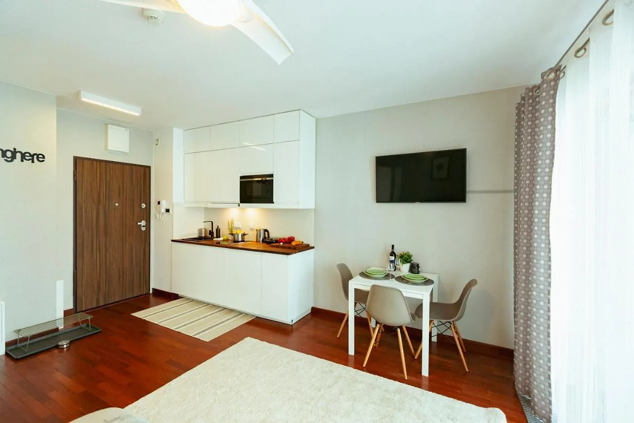 Pawia 51 - Piekny Wiok Na Centrum Warszawy - Duzy Balkon - Smart Tv 55 Cali Wifi - Good Apartments Warsaw Poland