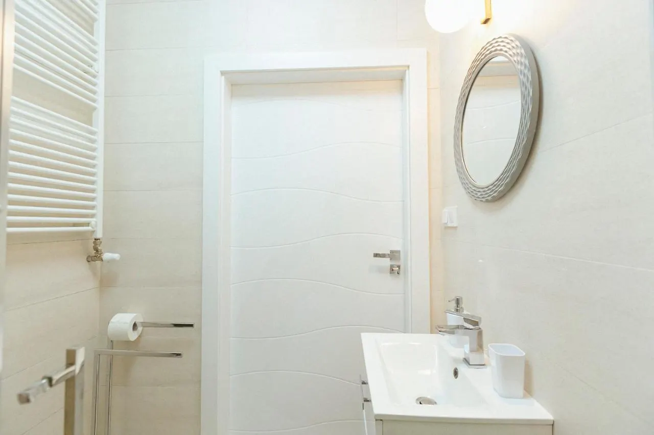 Pawia 51 - Piekny Wiok Na Centrum Warszawy - Duzy Balkon - Smart Tv 55 Cali Wifi - Good Apartments Warsaw