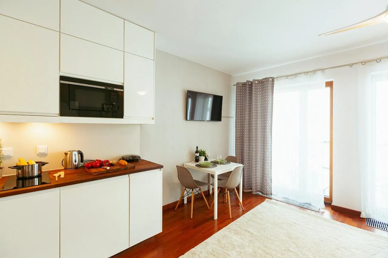 Pawia 51 - Piekny Wiok Na Centrum Warszawy - Duzy Balkon - Smart Tv 55 Cali Wifi - Good Apartments Warsaw Poland