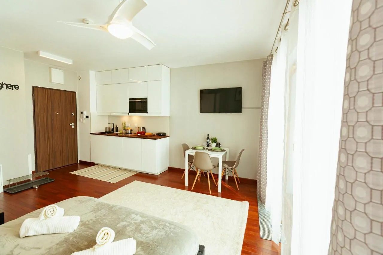 Pawia 51 - Piekny Wiok Na Centrum Warszawy - Duzy Balkon - Smart Tv 55 Cali Wifi - Good Apartments Warsaw 0*,